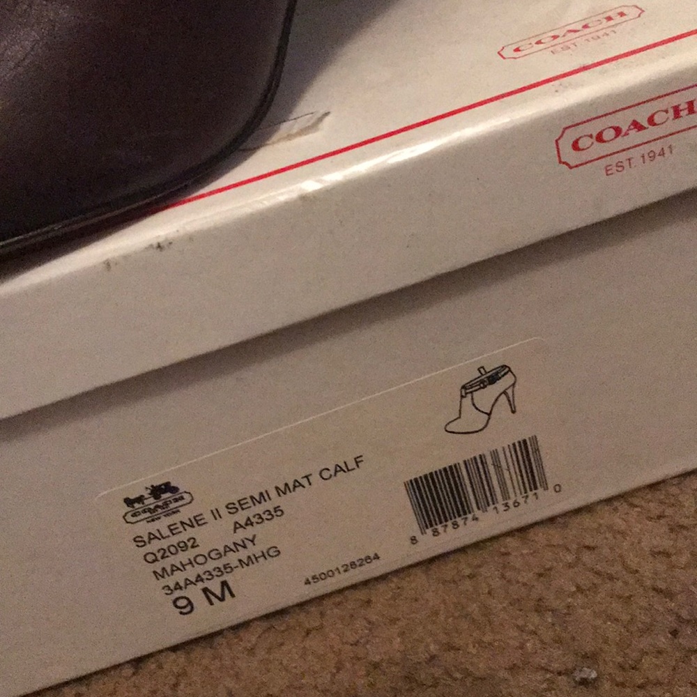 Shoes - Picture 3 of 4